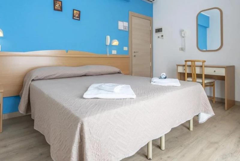 Hotel Rex Мисано Адриатико Екстериор снимка