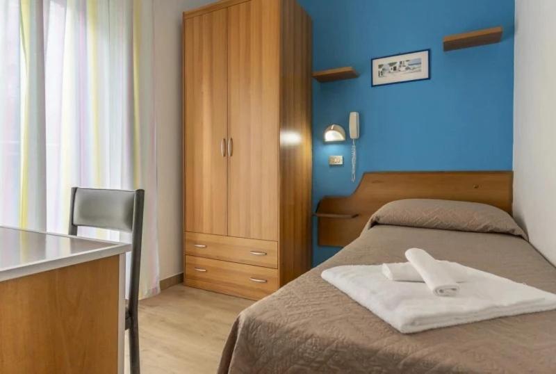 Hotel Rex Мисано Адриатико Екстериор снимка